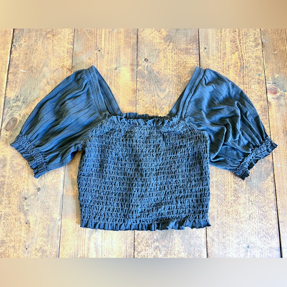 NWT People of Leisure LA Smocked Top